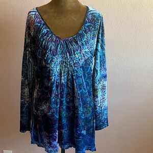 ONE WORLD Blue Paisley Smocked V-Neck Tunic Top